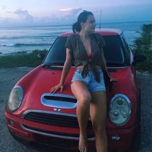 Meet your Posher, Rachel